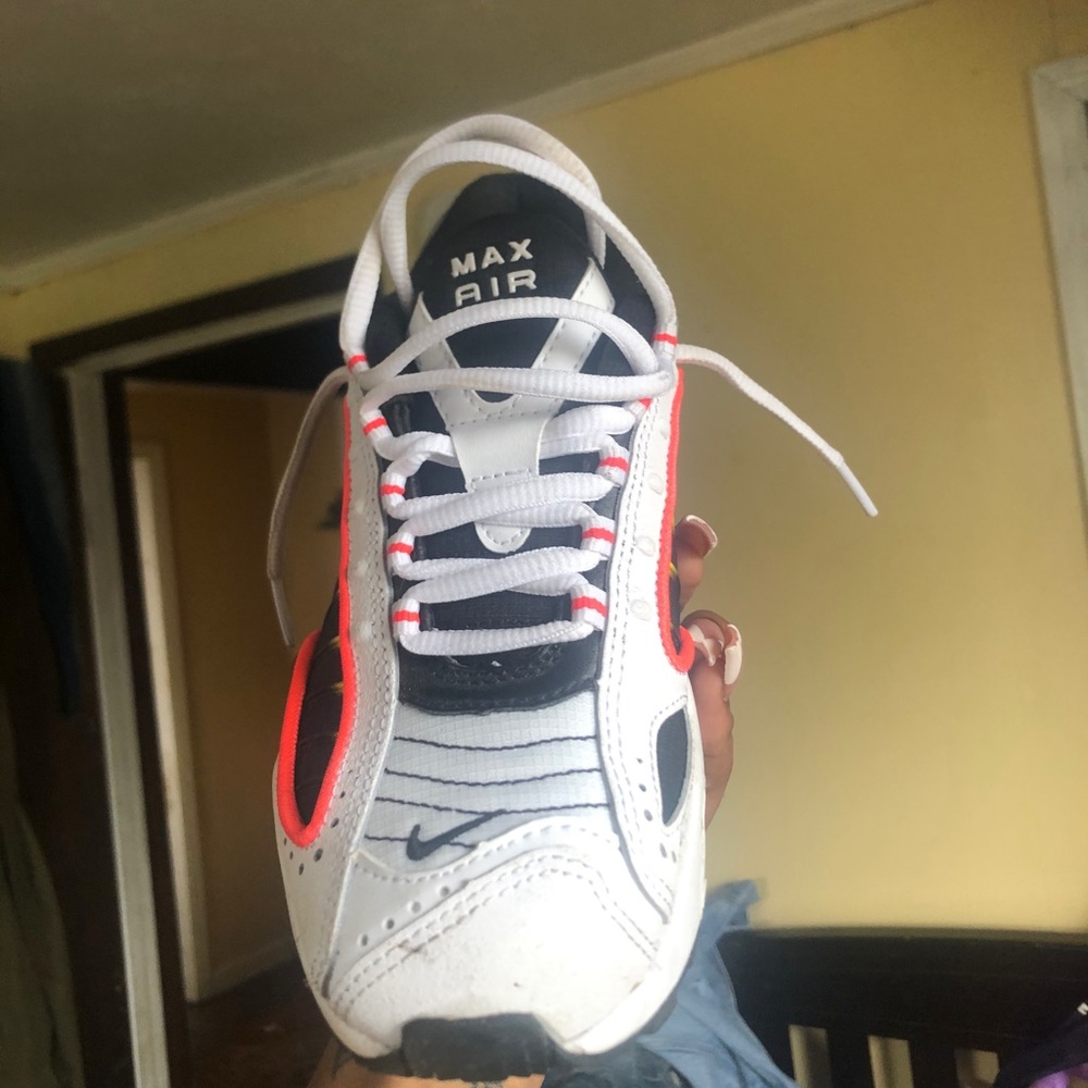 Work twice! Nice like brand new sneaker!!